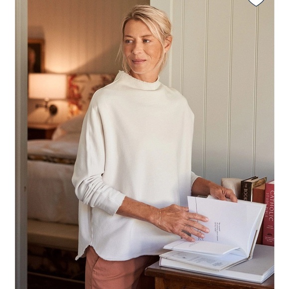 Frank and Eileen Effie capelet lab pullover. Size small. White - Picture 7 of 12